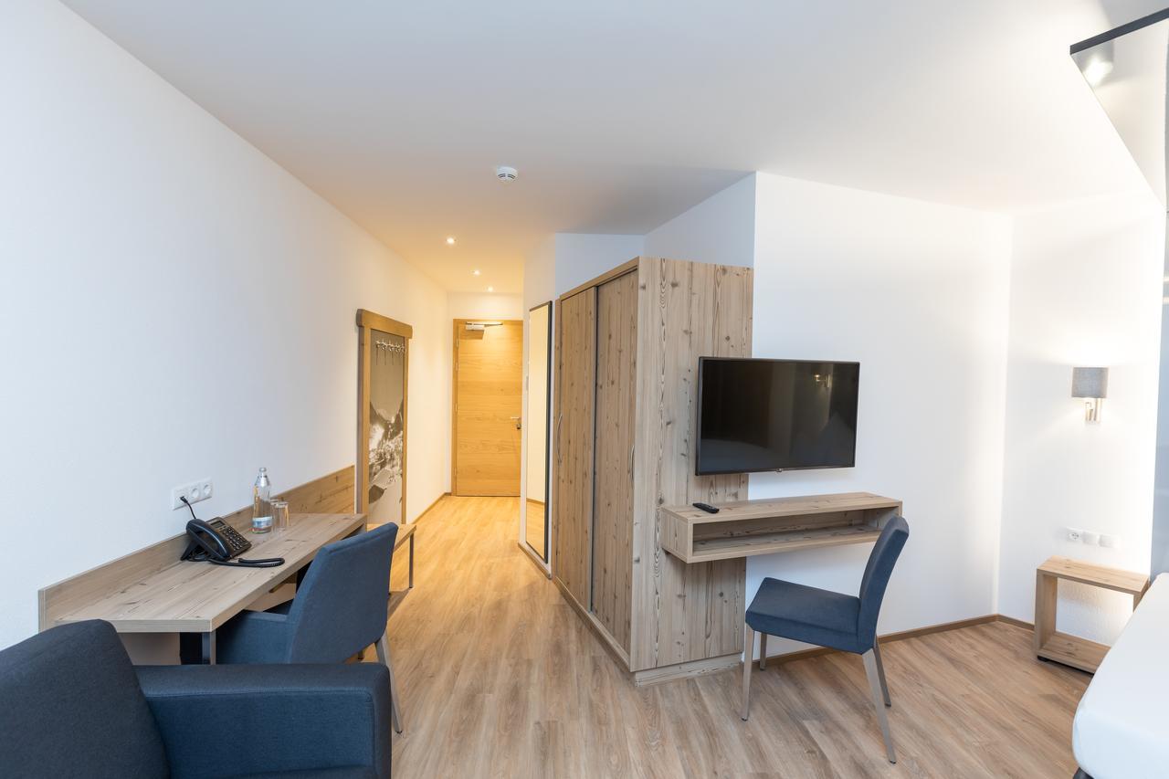The Ischgl Lodge ภายนอก รูปภาพ